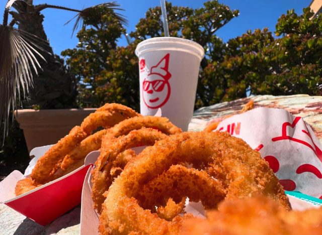 jack in the box onion rings and drink