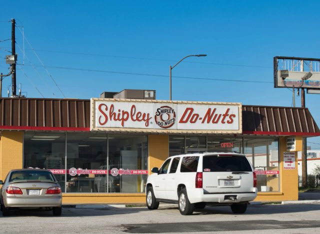 shipley do-nuts storefront