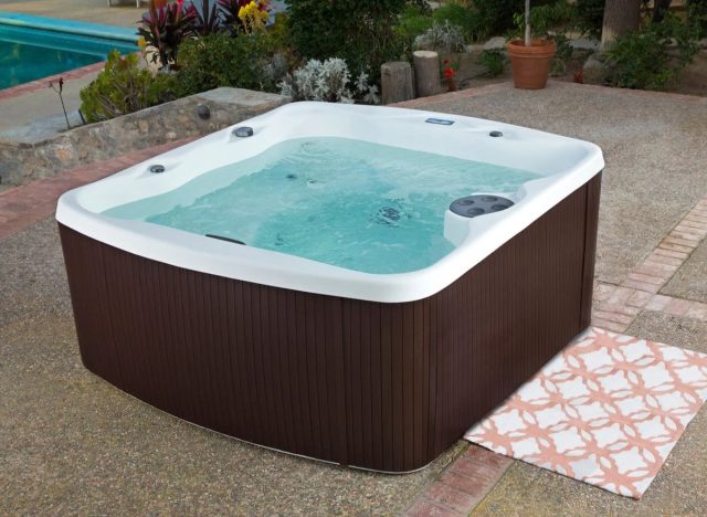 Aquaterra Spas Aryana 45-jet, 5-person Spa