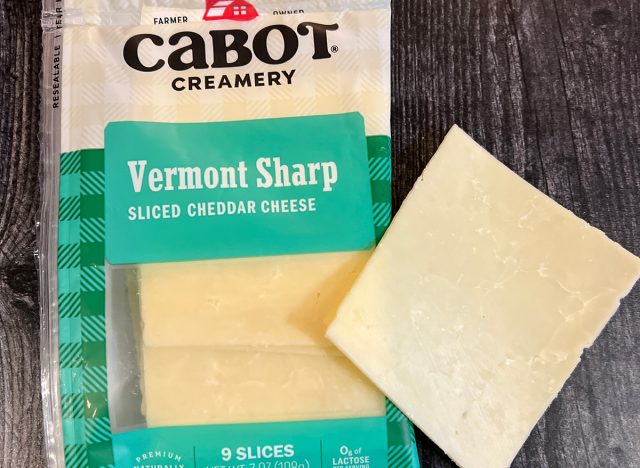 Cabot Creamery Slices Vermont Sharp White Cheese