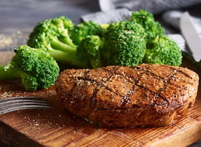 Logans Roadhouse $17.24 6-ounce Center-Cut Sirloin 