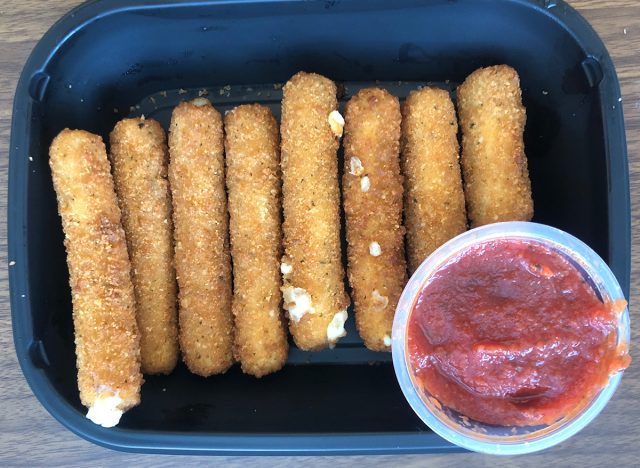 Applebees Mozzarella Sticks 