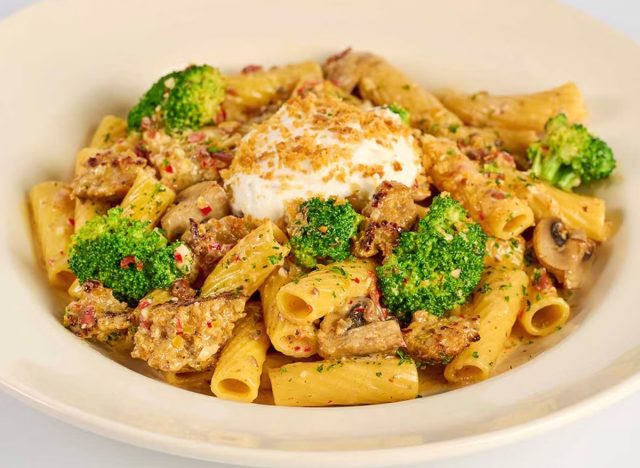 Cheesecake Factory Italian Sausage and Fresh Mushroom Rigatoni