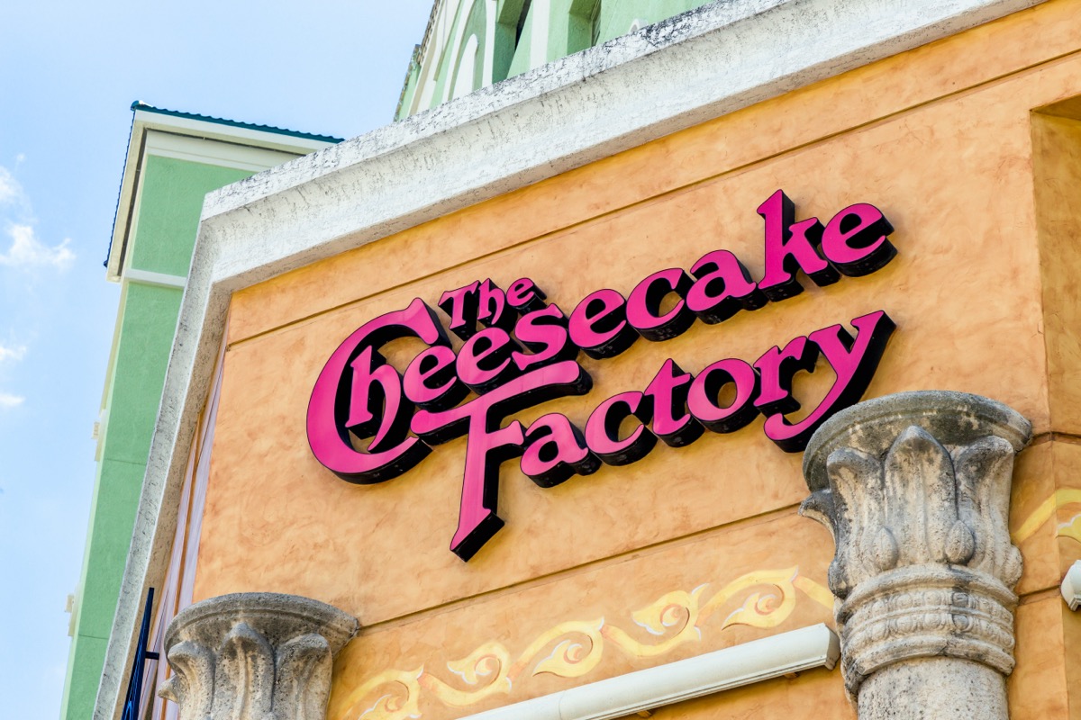 FORT LAUDERDALE, FLA/USA - APRIL 10, 2017: The Cheesecake Factory exterior. The Cheesecake Factory, Inc. is a restaurant company and distributor of cheesecakes based in the United States.