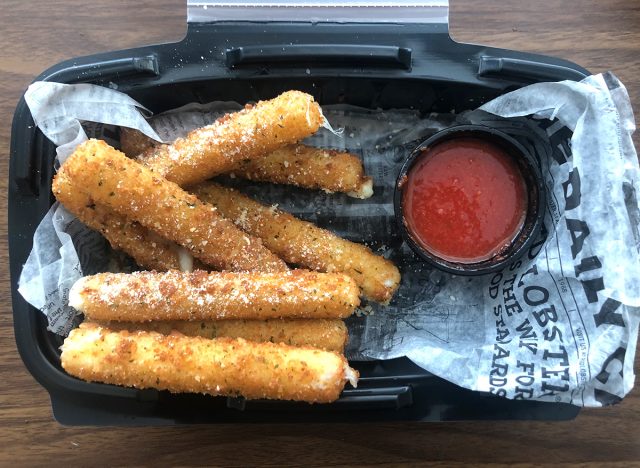 Red Lobster Mozzarella Sticks 