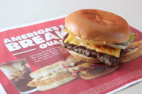 8 Burger Chains That Don't Grill Their Burgers