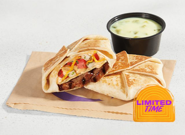 Taco Bell: Steak & Queso Crunchwrap Slider