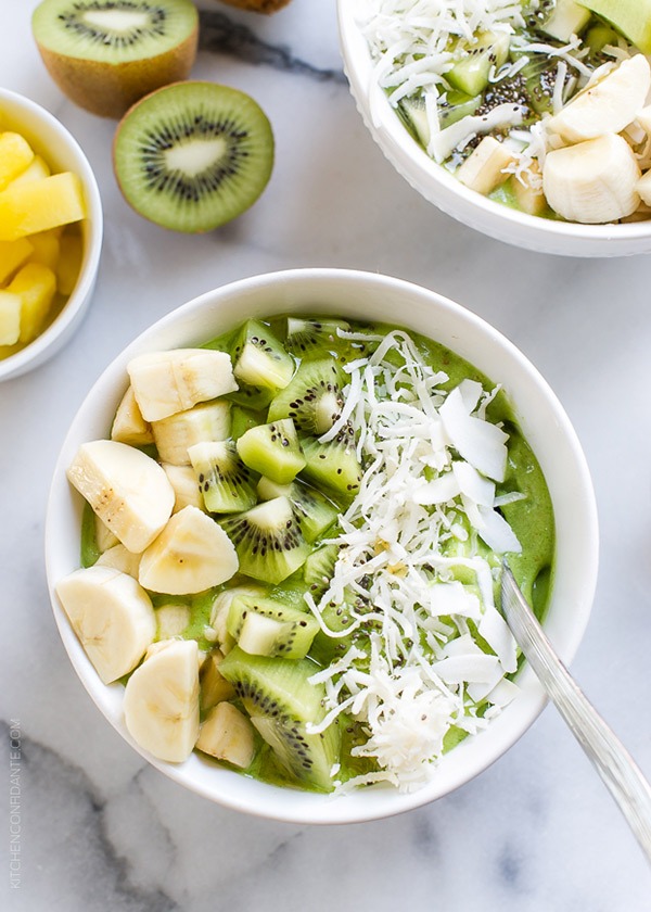 https://www.eatthis.com/wp-content/uploads/sites/4/media/images/ext/172440679/smoothie-bowls-green.jpg