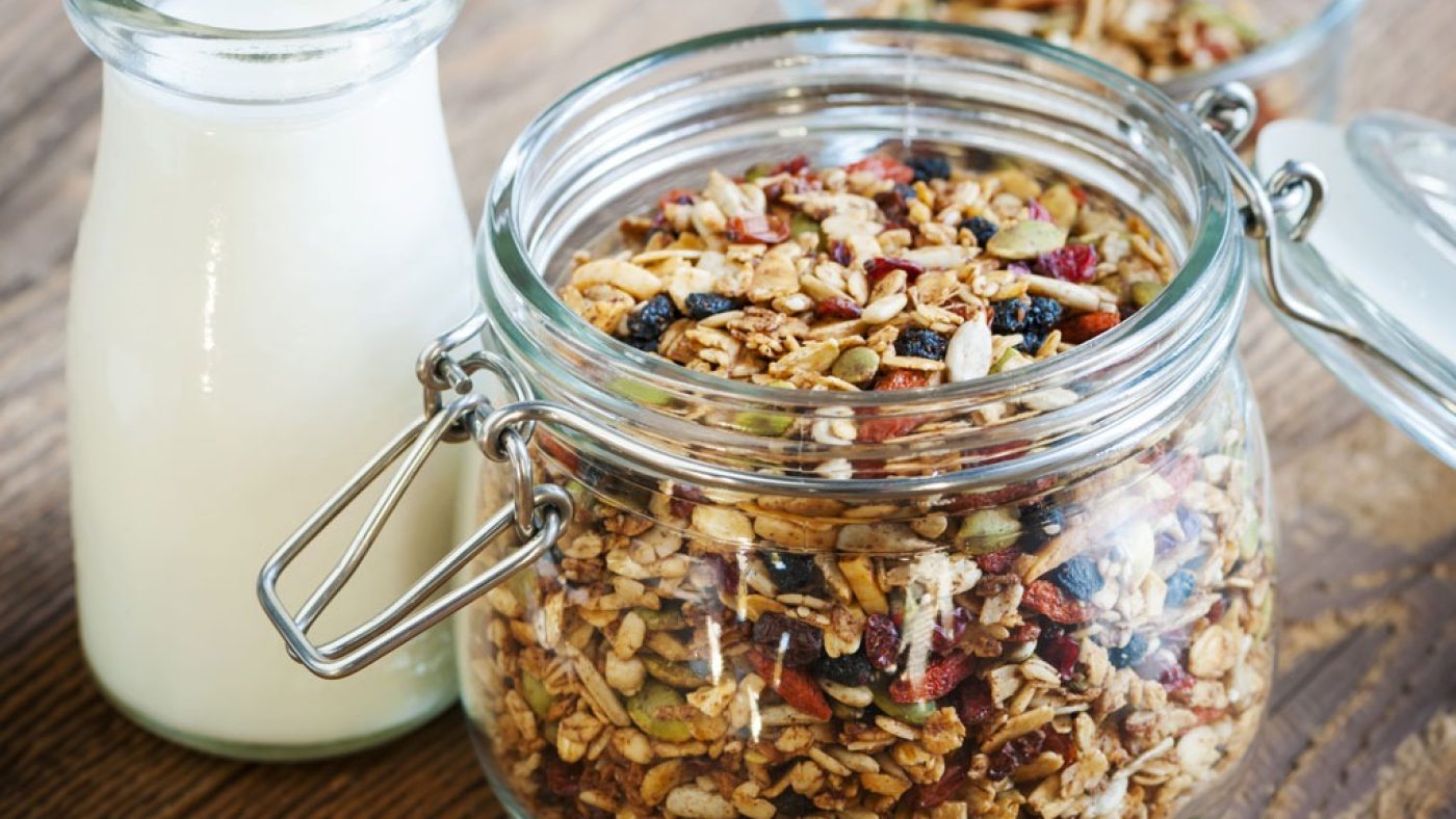 The World's 10 Healthiest Granolas You Can Buy | Eat This Not That
