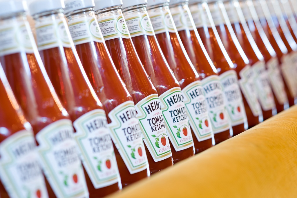 There's a trick to getting Heinz ketchup out of the bottle - but